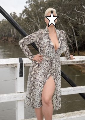 Леночка, телефон проститутки 8 978 224-63-15